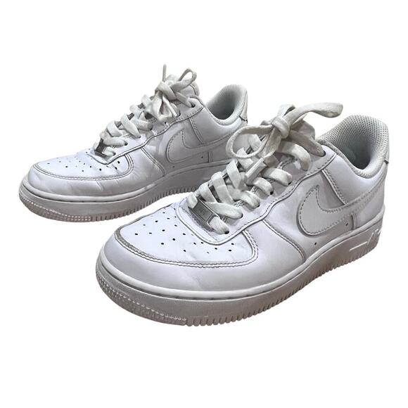 Nike Air Force 1 Triple White DD8959-100 Womans US 7 EU 38 Leather Sneaker Shoe - Picture 1 of 9